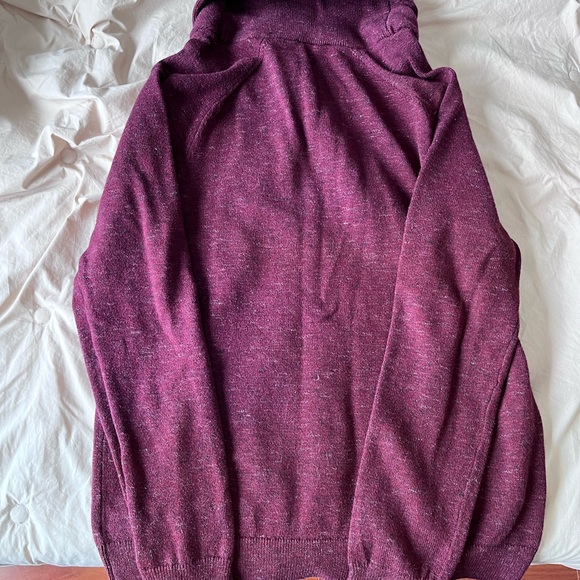 Express Sweater - Picture 3 of 3